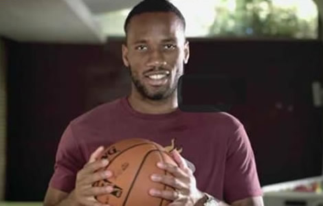 Drogba se met au basket