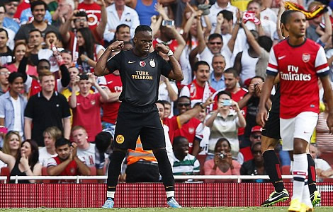 Drogba écœure toujours Arsenal