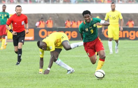 Cameroun suspendu, Togo puni