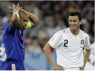 La France perd ses illusions face à l'Italie 0-2