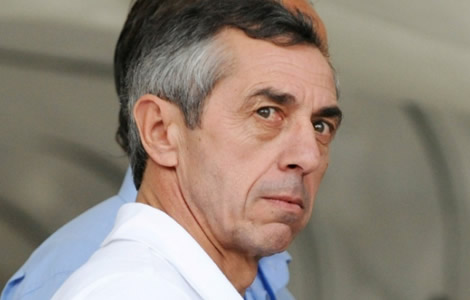 Alain Giresse veut jouer au Mali