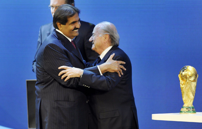 Qatar 2022, Blatter insiste