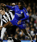 Football/ Chelsea: Drogba sur le d?part ? Son agent d?ment !